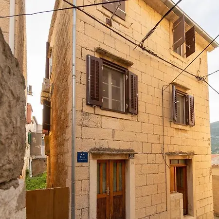 Dom wakacyjny Antique House Nona Nika *